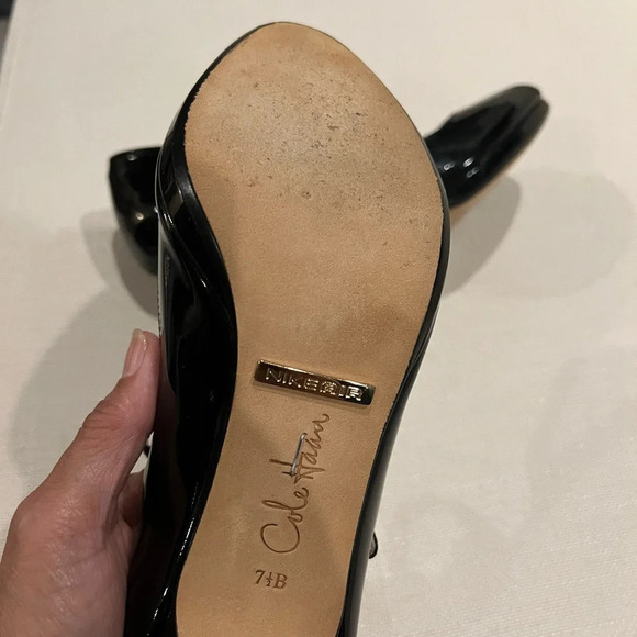 Cole Haan Women Patent Black MaryJane Peep Toe size 7.5 Preowned - Picture 6 of 8